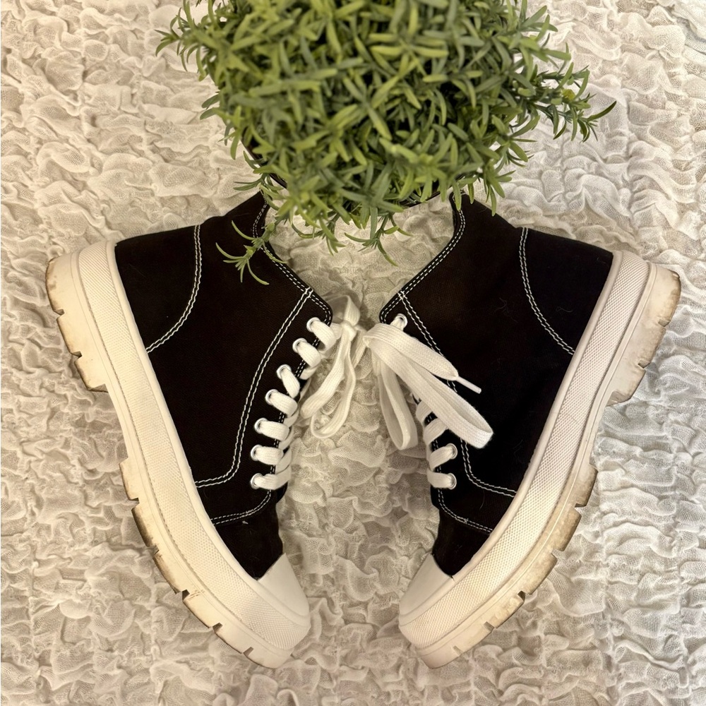 Soda High Top Sneakers Zip Lace Up Boots Shoes Lug Sole Black White sz 7